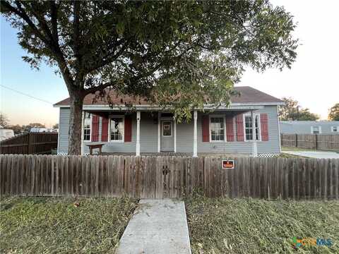 1002 E Commercial Street, Victoria, TX 77901