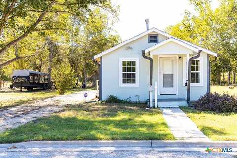 111 W Park Street, Hallettsville, TX 77964