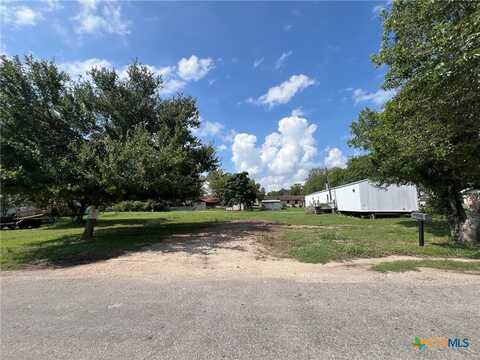 203 E Heaton Street, Cuero, TX 77954