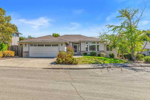 2860 Shanteal Place, Medford, OR 97504