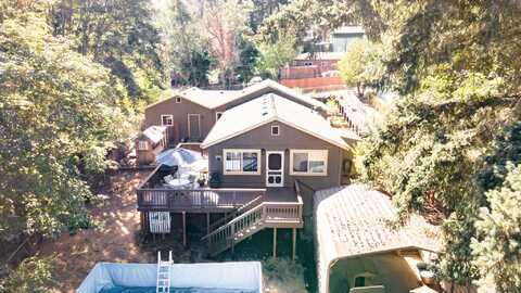 133 Winnie Walker Lane, Glendale, OR 97442