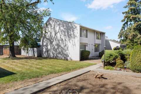 2000 Brookhurst Street, Medford, OR 97504