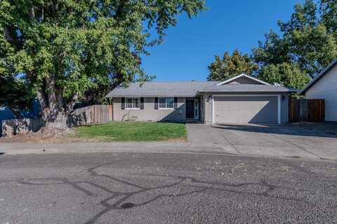 851 Juanita Way, Central Point, OR 97502