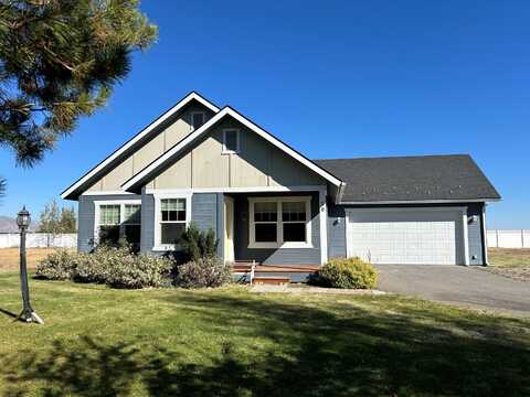 50 Crystal Lakes Dr, Carey, ID 83320