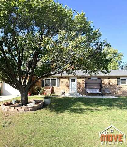 2140 North Rose Lane, Liberal, KS 67901