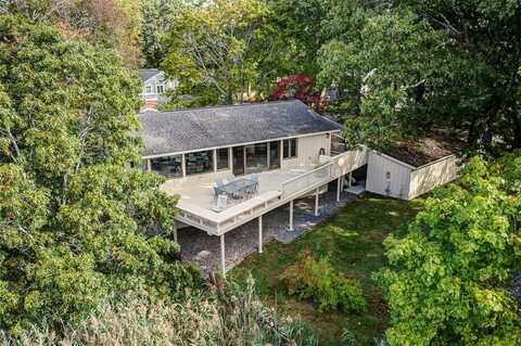 2 Buckingham Street, Barrington, RI 02806