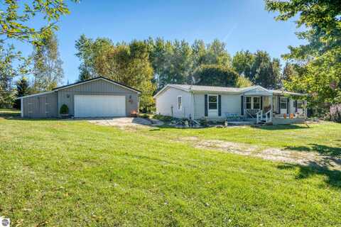 2309 Sherman Road, Remus, MI 49340