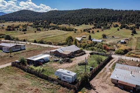 32 Upper Llano, Llano, NM 87543