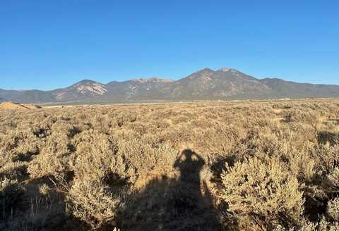 Off Sugar Ln, Taos, NM 87571