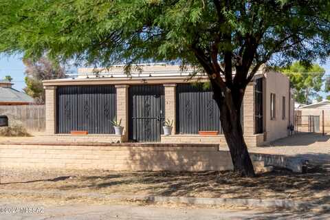 2147 N Fair Oaks Avenue, Tucson, AZ 85712