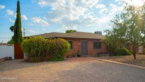 4834 E Cecelia Street, Tucson, AZ 85711