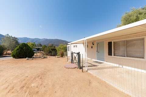 11 Balsam Drive, Bodfish, CA 93205