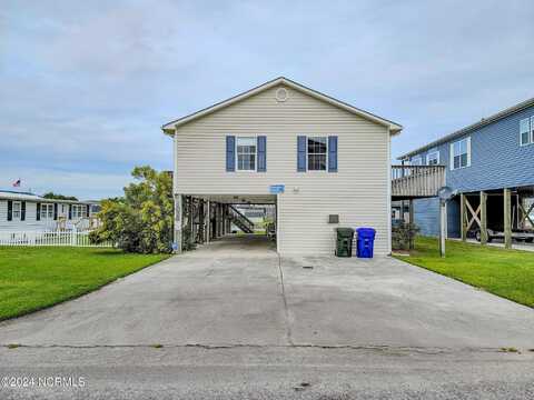 1038 1st Street, Surf City, NC 28445