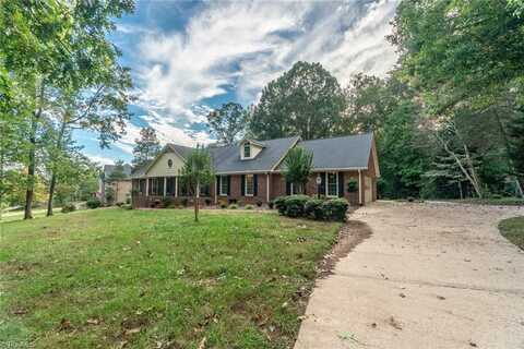 5702 Southstone Drive, Greensboro, NC 27406