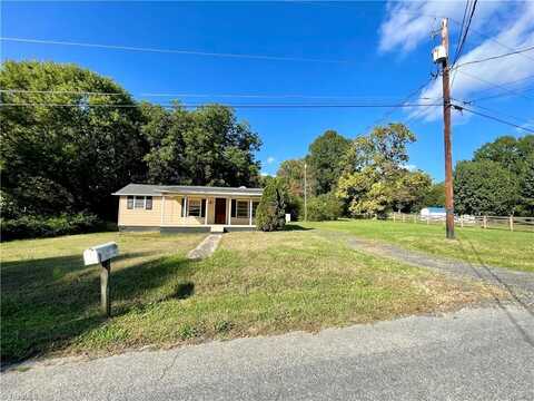 135 Highland Avenue, Eden, NC 27288