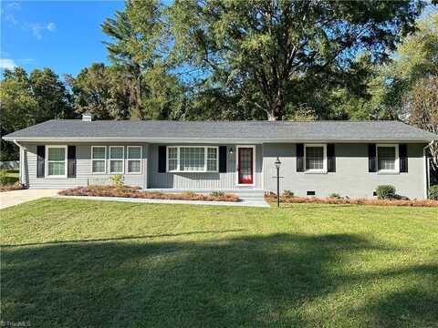 411 Brentwood Avenue, Mount Airy, NC 27030