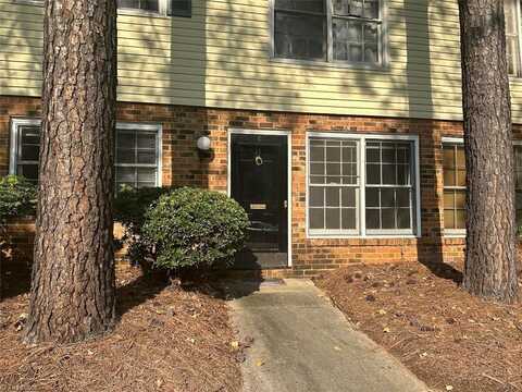 2810 Pelham Place, Winston Salem, NC 27106