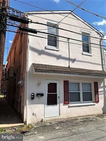 28 W PRESCOTT ALLEY, WEST CHESTER, PA 19380