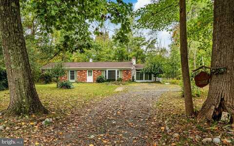 1810 ZIEGLER ROAD, PENNSBURG, PA 18073