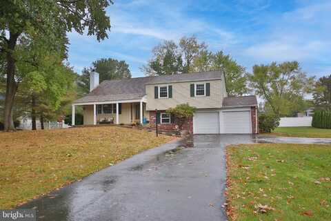 124 WOODLAND DRIVE, LANSDALE, PA 19446