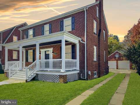 328 VIRGINIA AVENUE, FRONT ROYAL, VA 22630