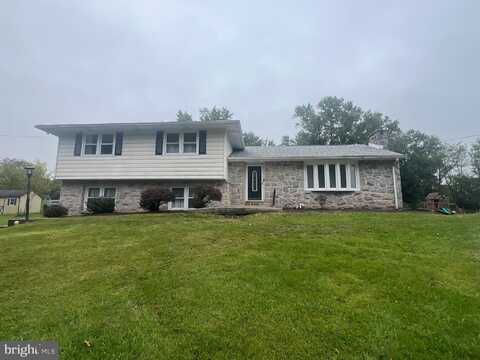 1361 MANATAWNY DRIVE, POTTSTOWN, PA 19464