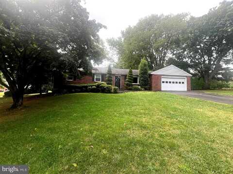 1376 FAUCETT DRIVE, WEST CHESTER, PA 19382