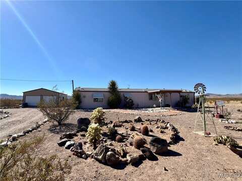 3905 N Eloy Road, Golden Valley, AZ 86413