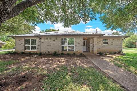 616 Regina Drive, Hewitt, TX 76643