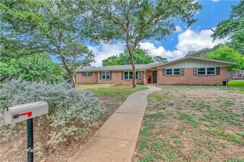 433 Whitehall Road, Woodway, TX 76712