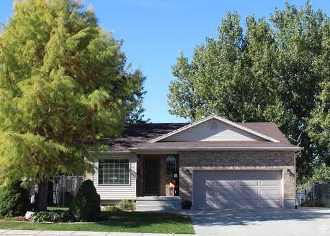 1457 N 2225 W, Clinton, UT 84015