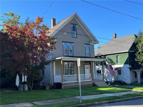 315 E Pearl St, Baden, PA 16001