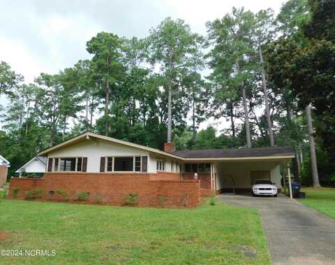 1303 Franklin Avenue, Laurinburg, NC 28352