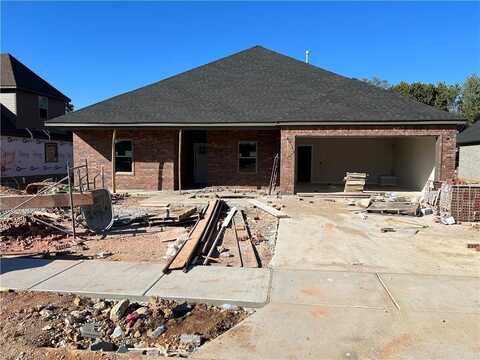 412 Ryder ST, Gentry, AR 72734