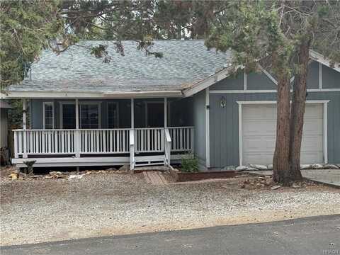 307 Highland Lane, Sugarloaf, CA 92386