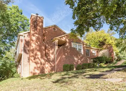 2620 E Windermere Woods Drive, Bloomington, IN 47401