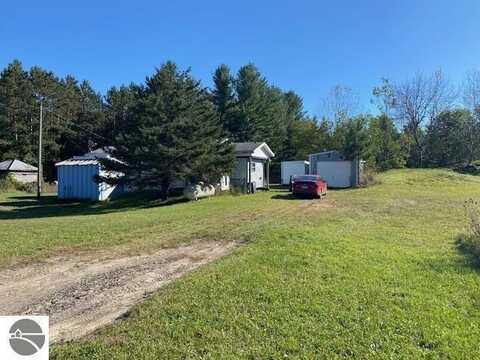 6385 WOODMAN ROAD, SW, SOUTH BOARDMAN, MI 49680