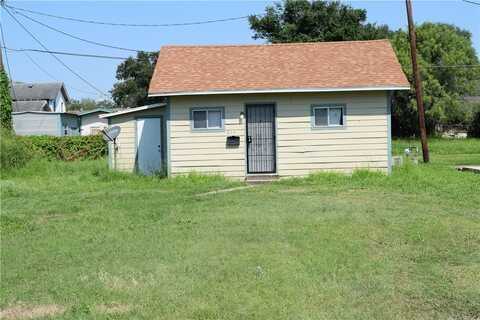 614 W Kleberg Avenue, Kingsville, TX 78363