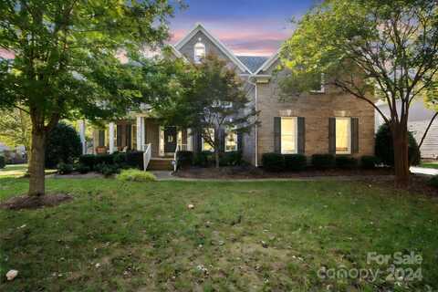 6326 Riverside Oaks Drive, Huntersville, NC 28078