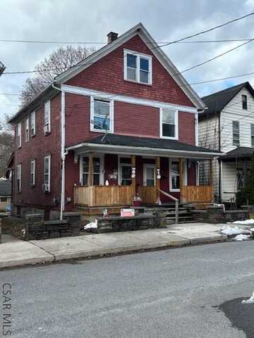 530-532 Oak Street, Johnstown, PA 15902