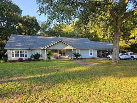 653 Honeysuckle Hills Dr, Ozark, AL 36360