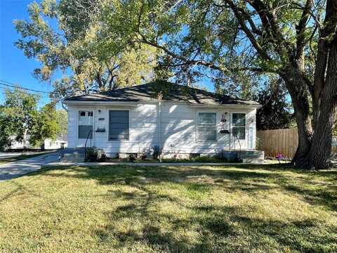 5711 Franklin Avenue, Des Moines, IA 50310