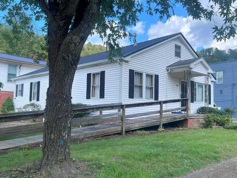 447 Hambley Boulevard, Pikeville, KY 41501