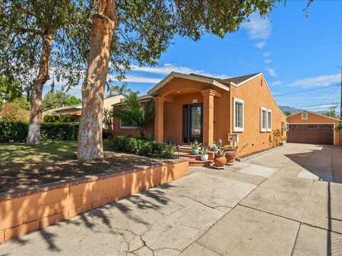 2210 N Buena Vista Street, Burbank, CA 91504