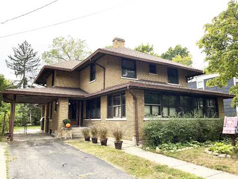 303 W Walnut Street, Kalamazoo, MI 49007