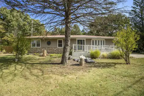 11584 104th Avenue, West Olive, MI 49460