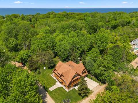 79 Pershing Avenue, South Haven, MI 49090