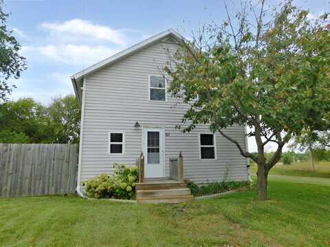 402 Beck Street, Jonesville, MI 49250