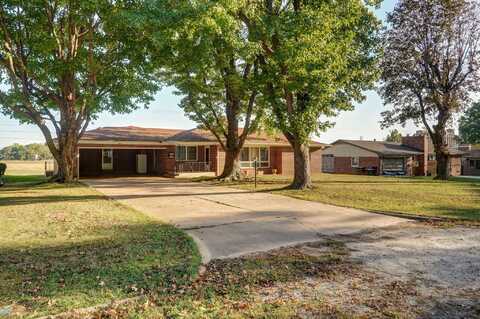 811 W Pleasant, Aurora, MO 65605