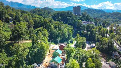 617 Davenport Road, Gatlinburg, TN 37738